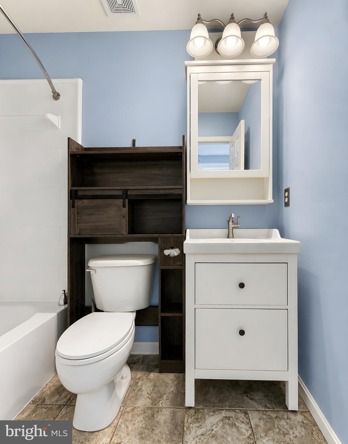 HICKORY HILLS SOUTH - Residential
