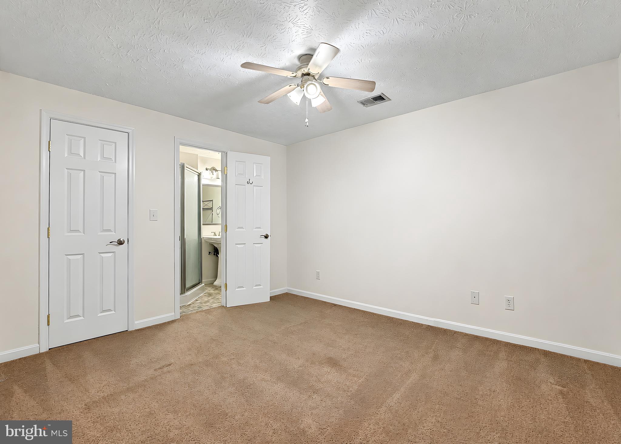 HICKORY HILLS SOUTH - Residential