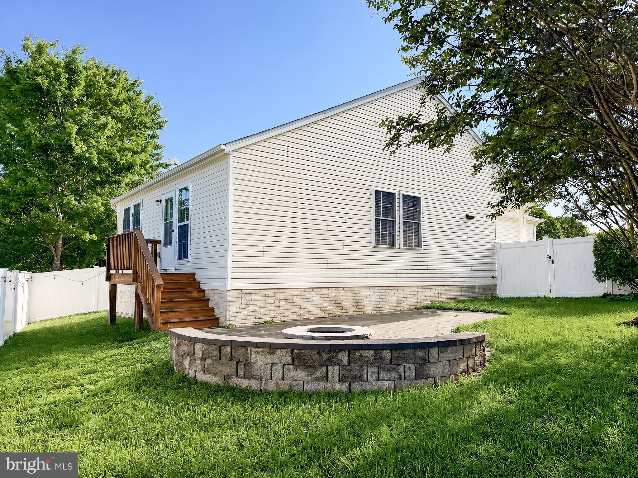 HICKORY HILLS SOUTH - Residential