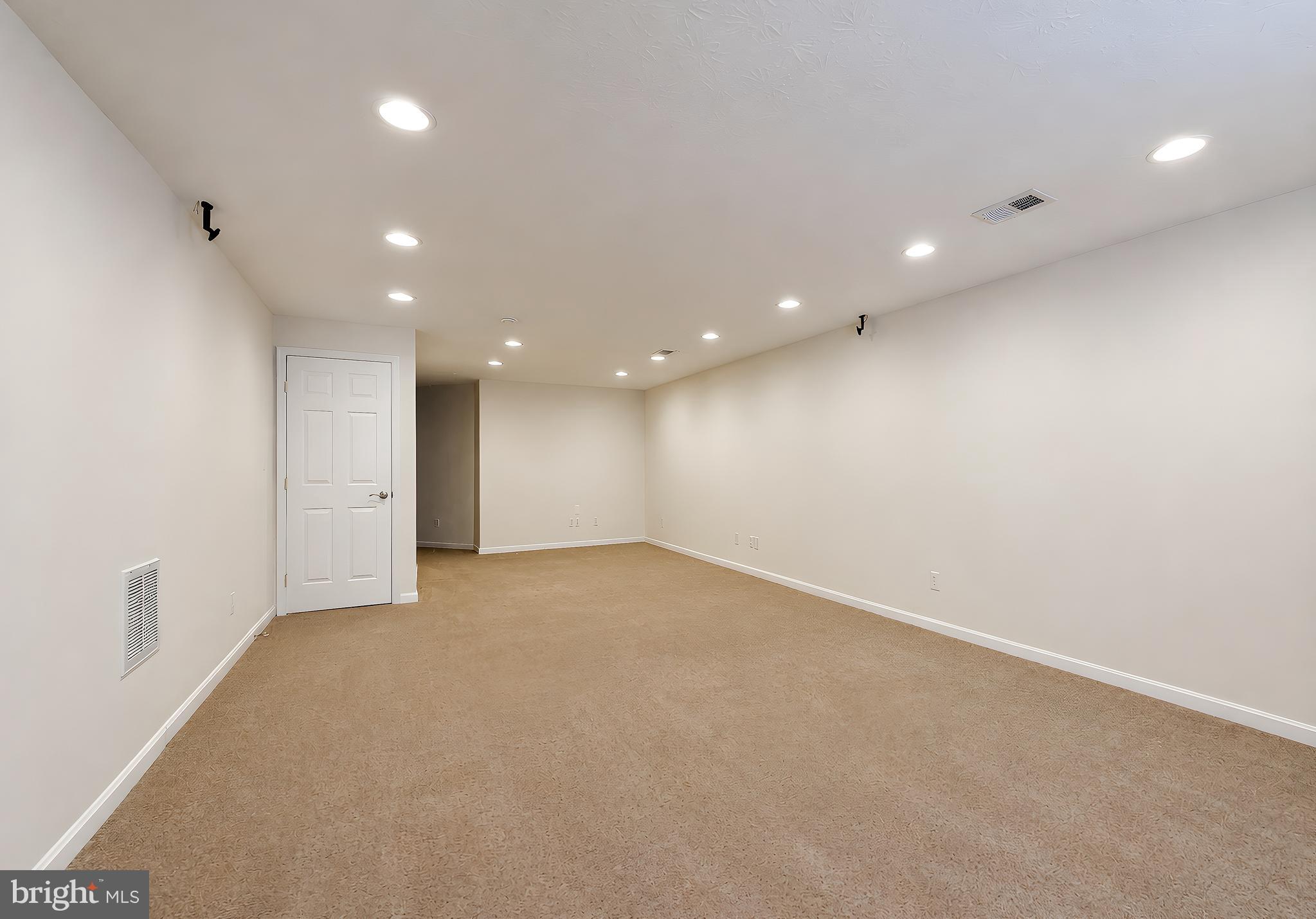 HICKORY HILLS SOUTH - Residential