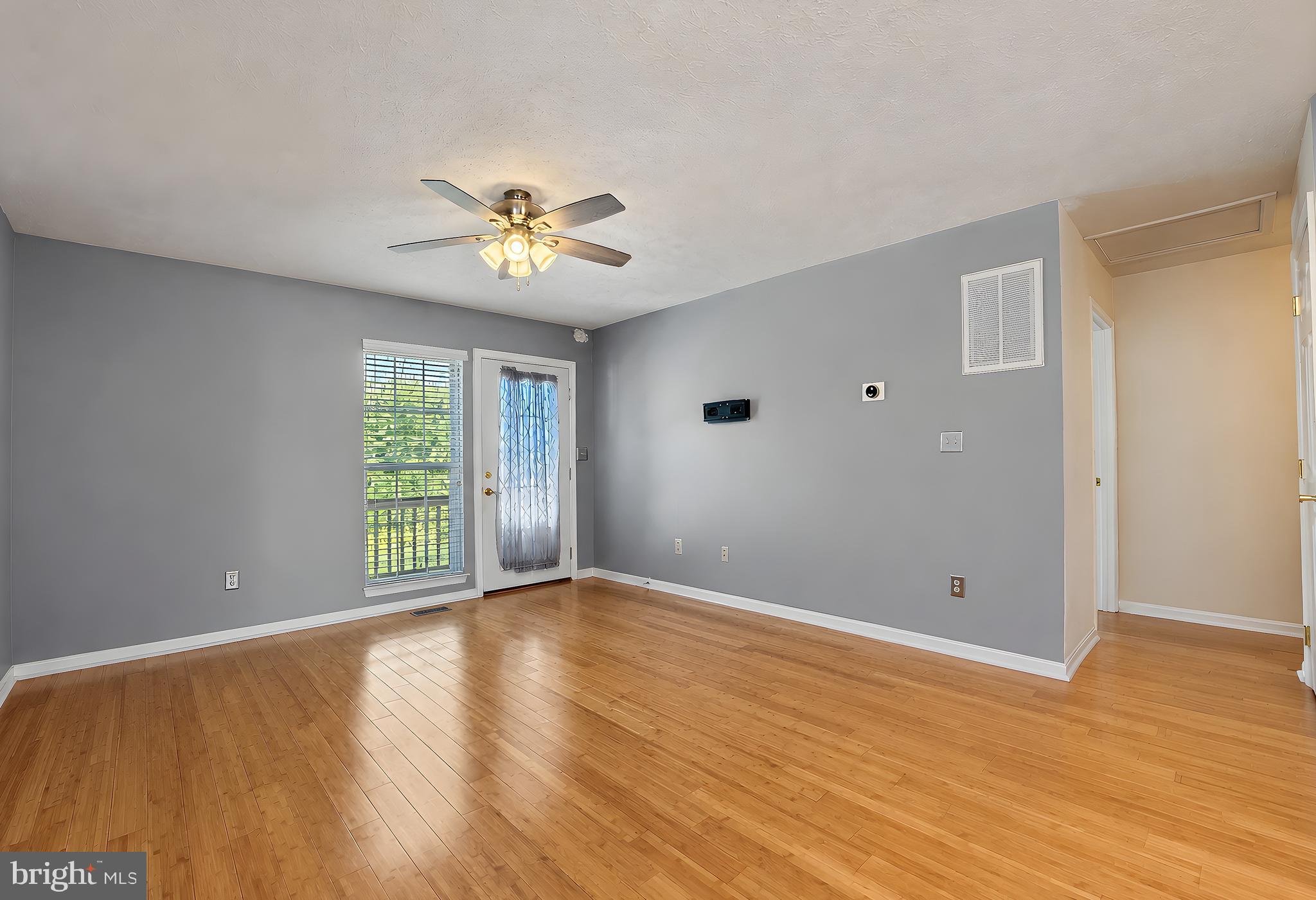 HICKORY HILLS SOUTH - Residential