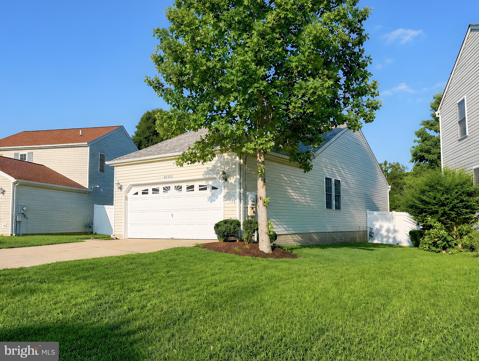 HICKORY HILLS SOUTH - Residential