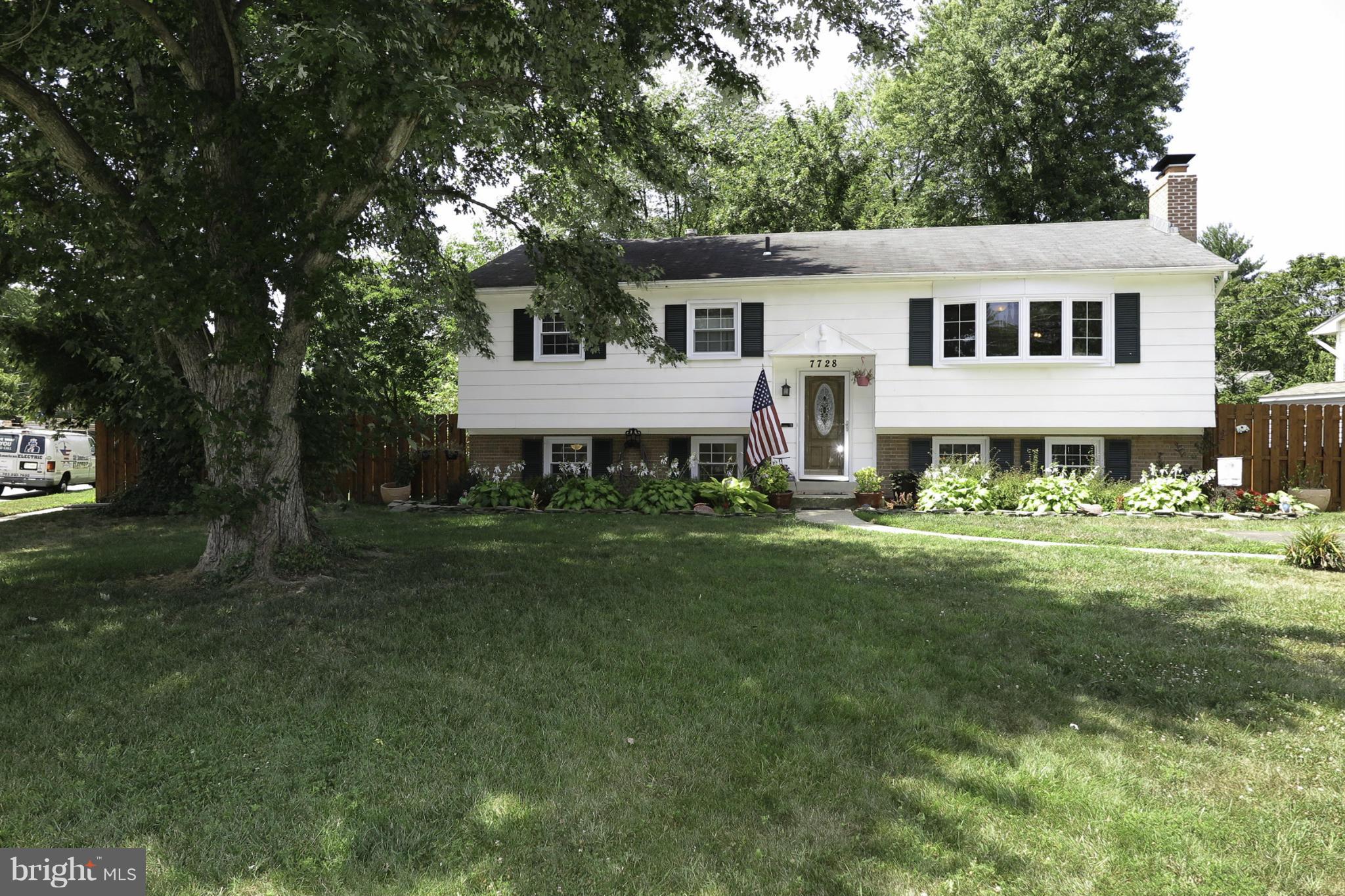 HAYFIELD FARM - Residential