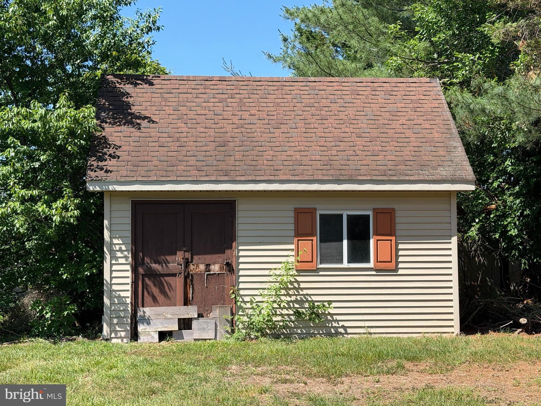 JOHN CHAR EST - Residential