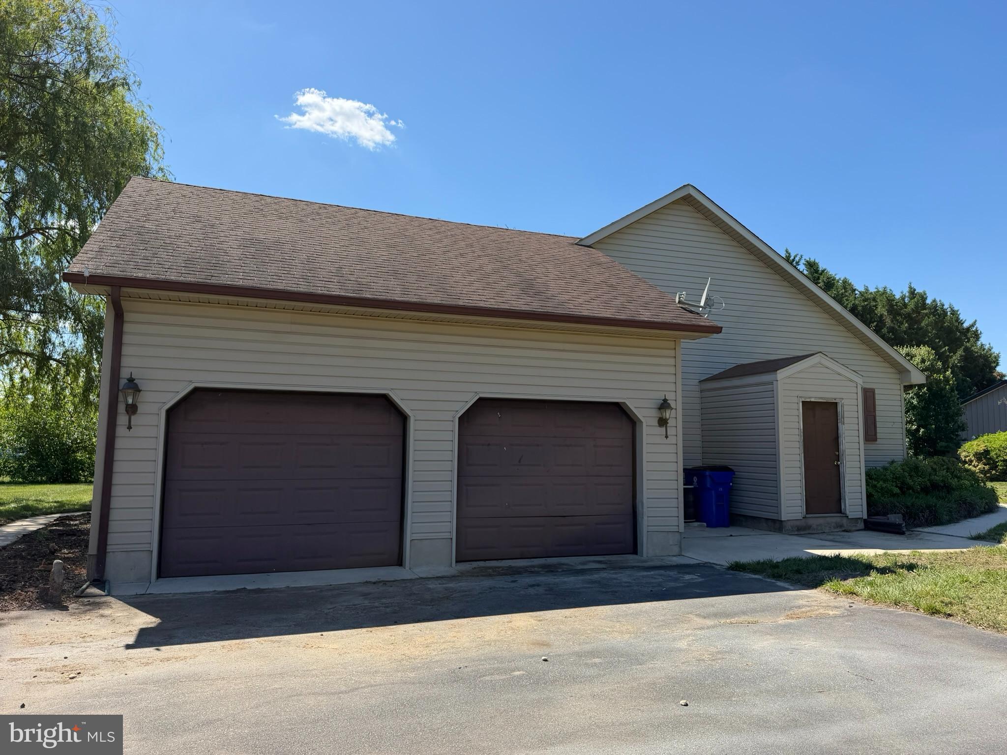 JOHN CHAR EST - Residential
