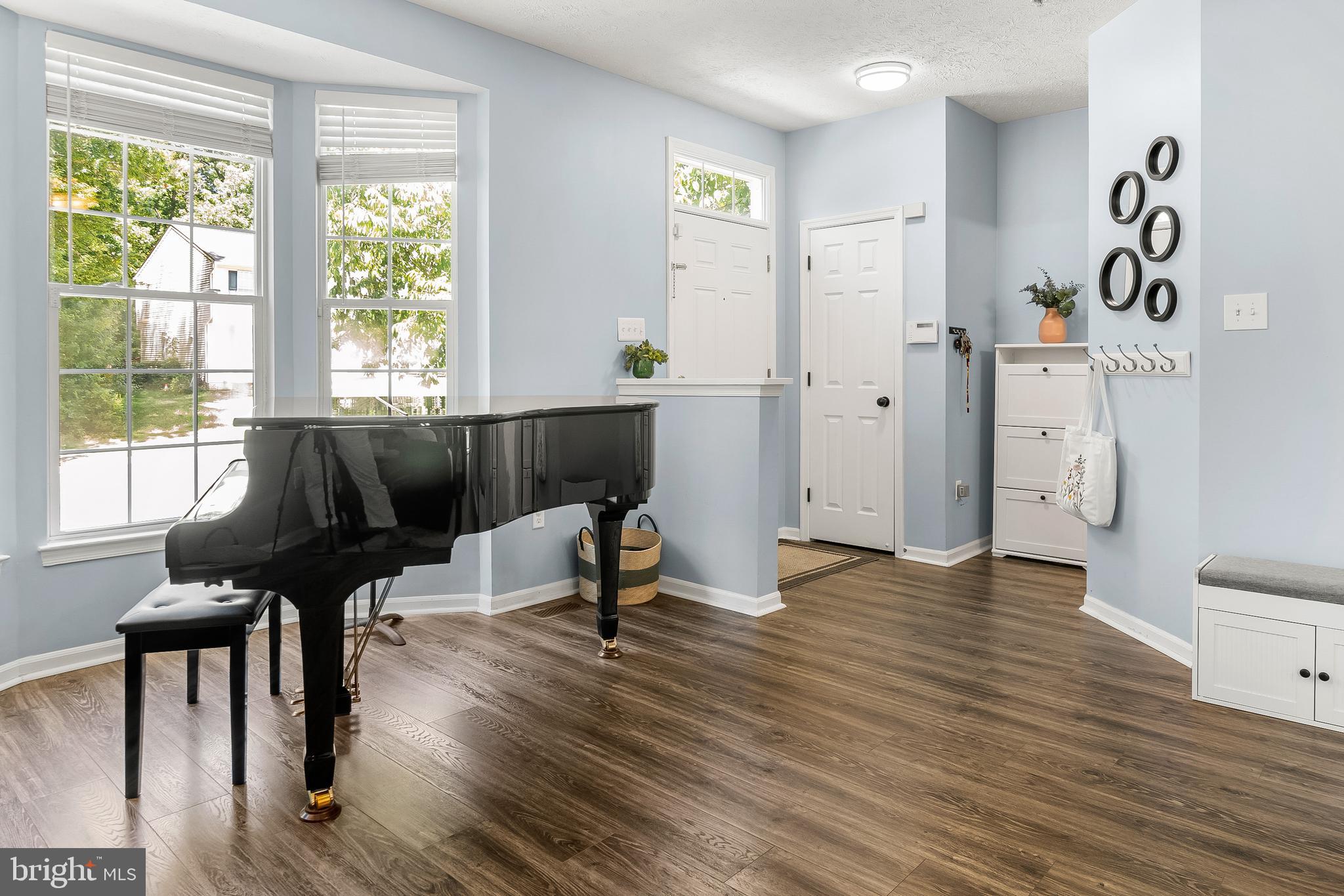 FOUR SEASONS ESTATES - Residential