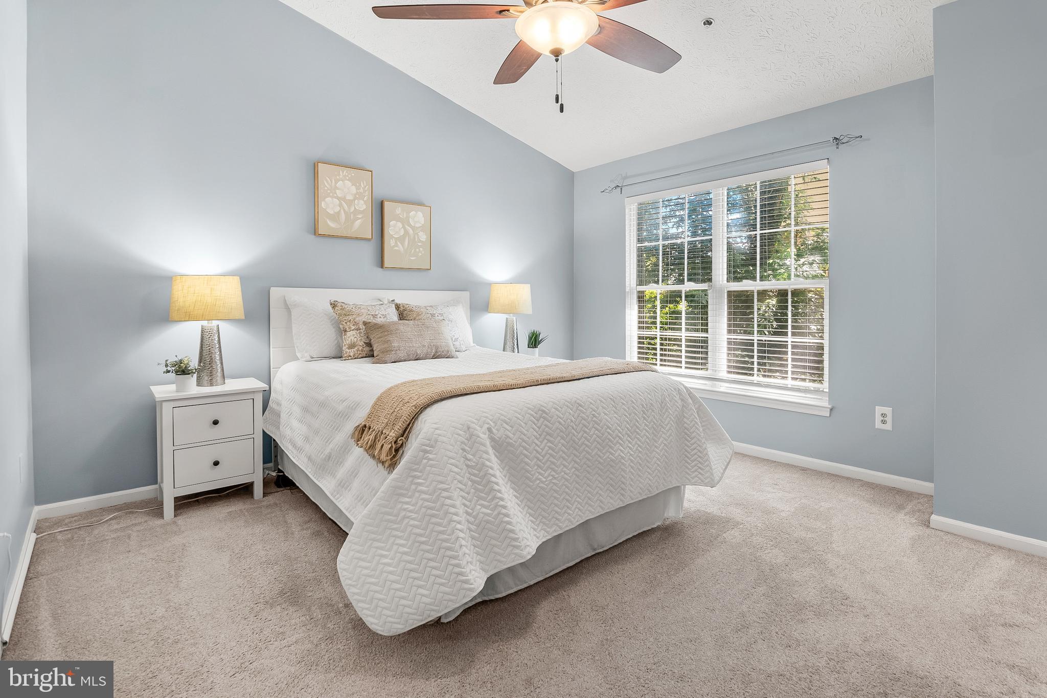 FOUR SEASONS ESTATES - Residential