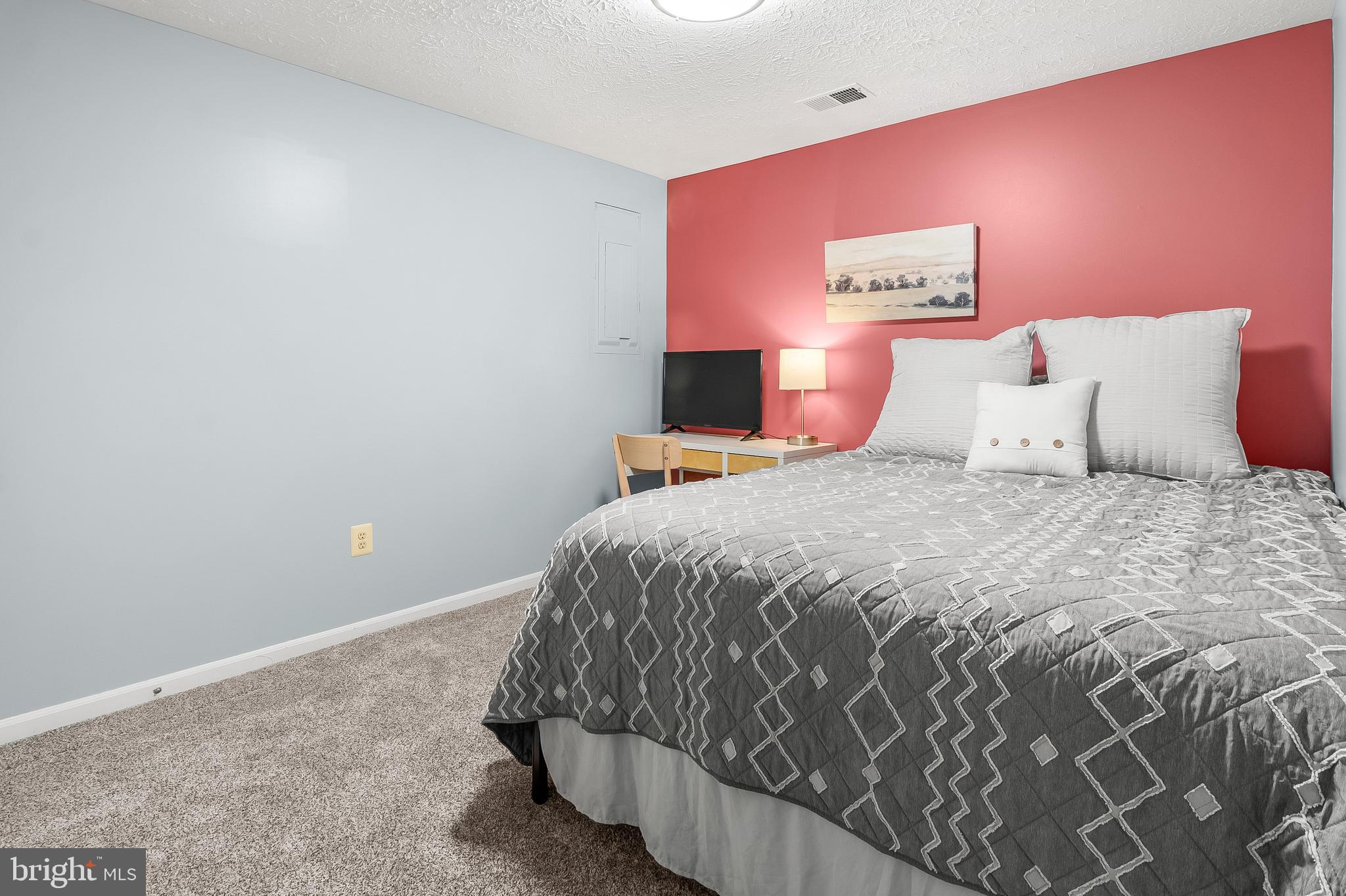 FOUR SEASONS ESTATES - Residential