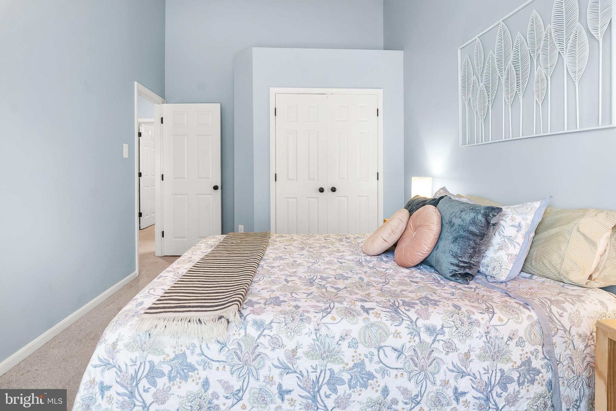 FOUR SEASONS ESTATES - Residential