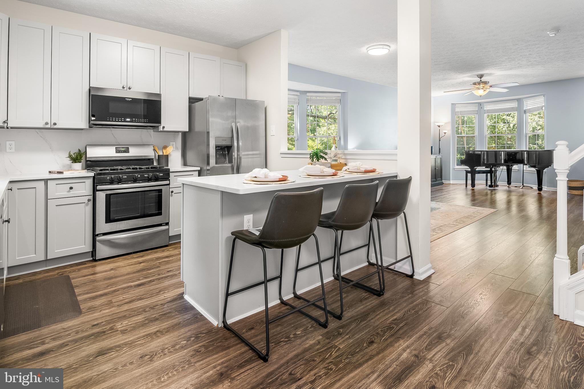 FOUR SEASONS ESTATES - Residential