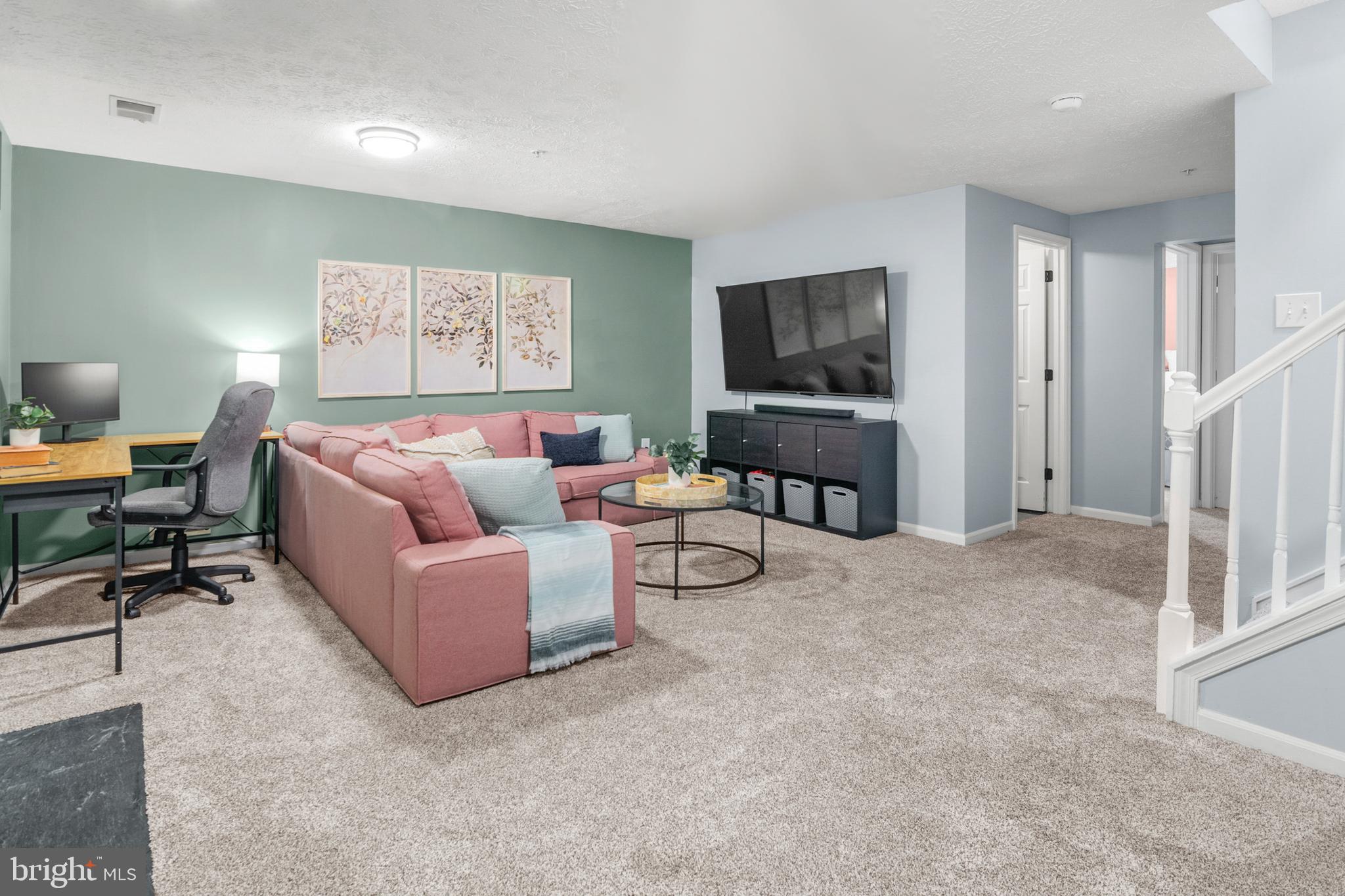 FOUR SEASONS ESTATES - Residential