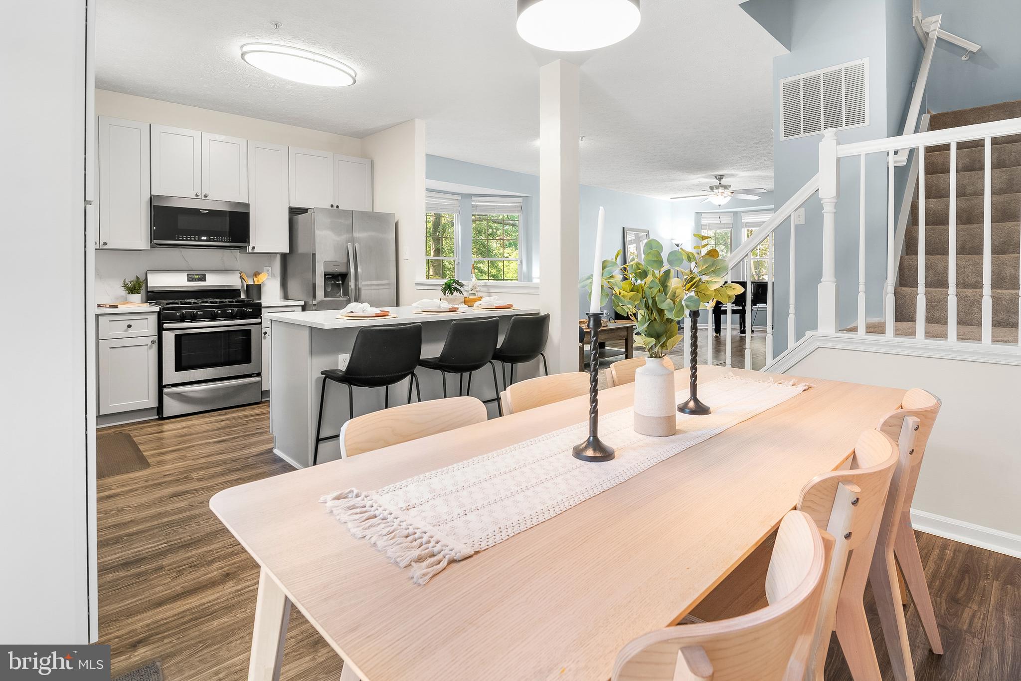 FOUR SEASONS ESTATES - Residential