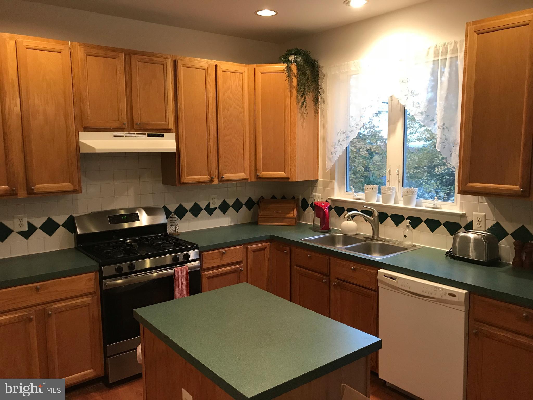 KINGSTOWNE - Residential
