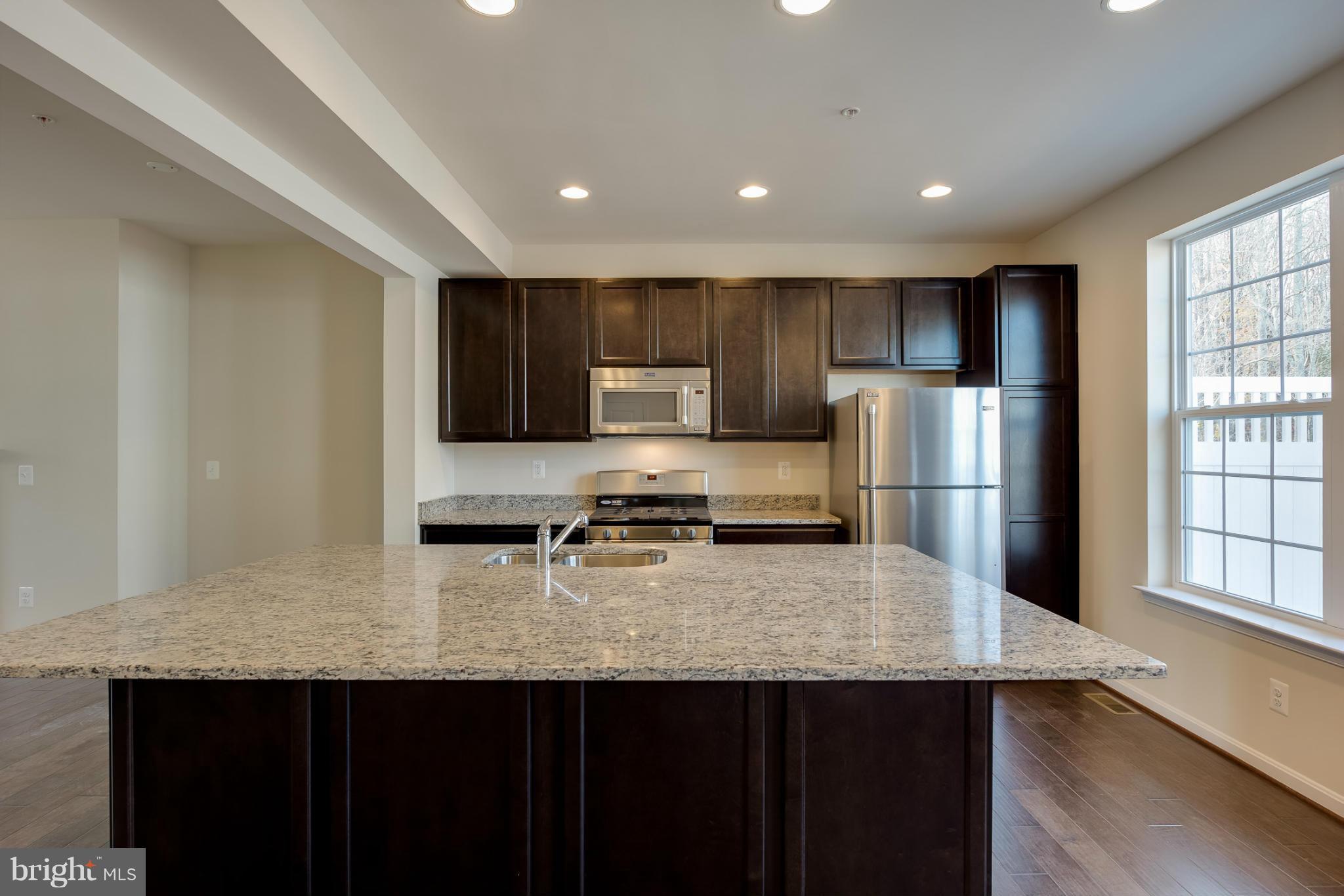 THE VILLAGES OF STEEPLEC - Residential