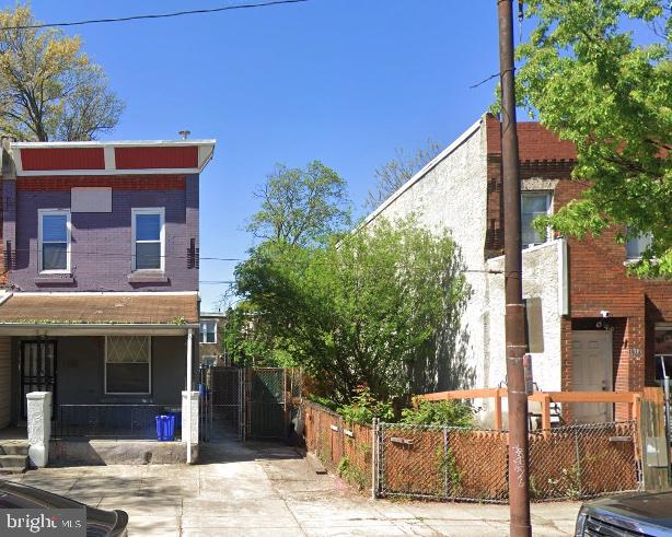 Developer/investor special in the heart of Kingsessing on a prime block! A very rare 20' wide x 100' deep lot to build a modern single family home on a rapidly developing block, or apply for a variance for RM1 zoning. Reach out for more info.