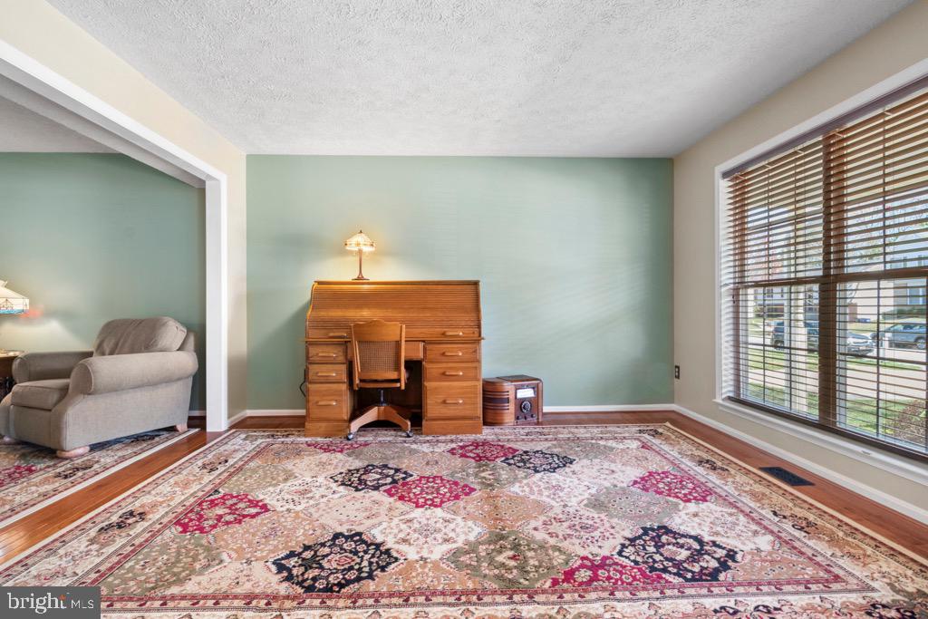 HUNTERS RUN - Residential