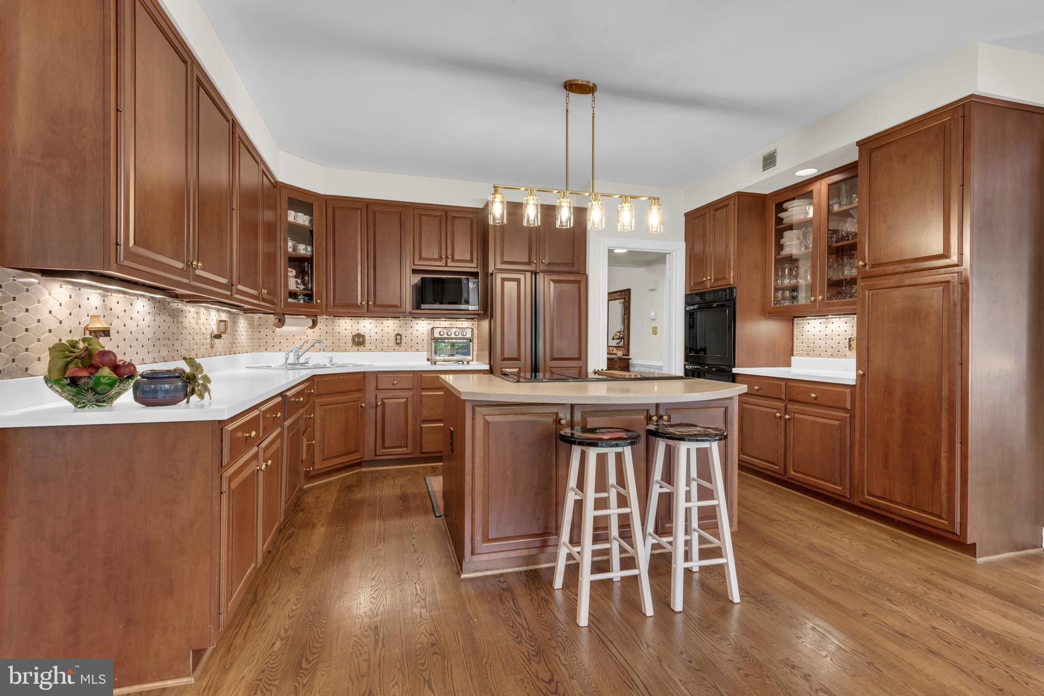 FOX HILLS - Residential