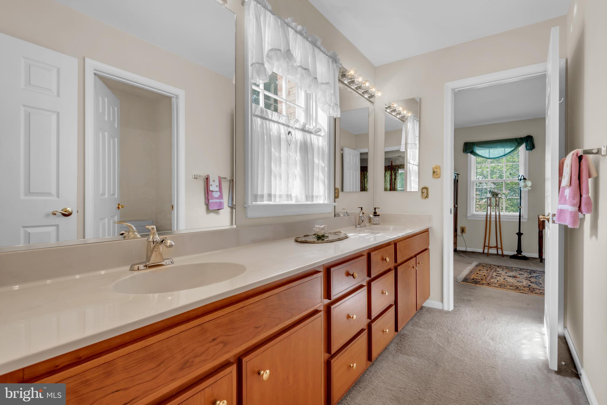 FOX HILLS - Residential