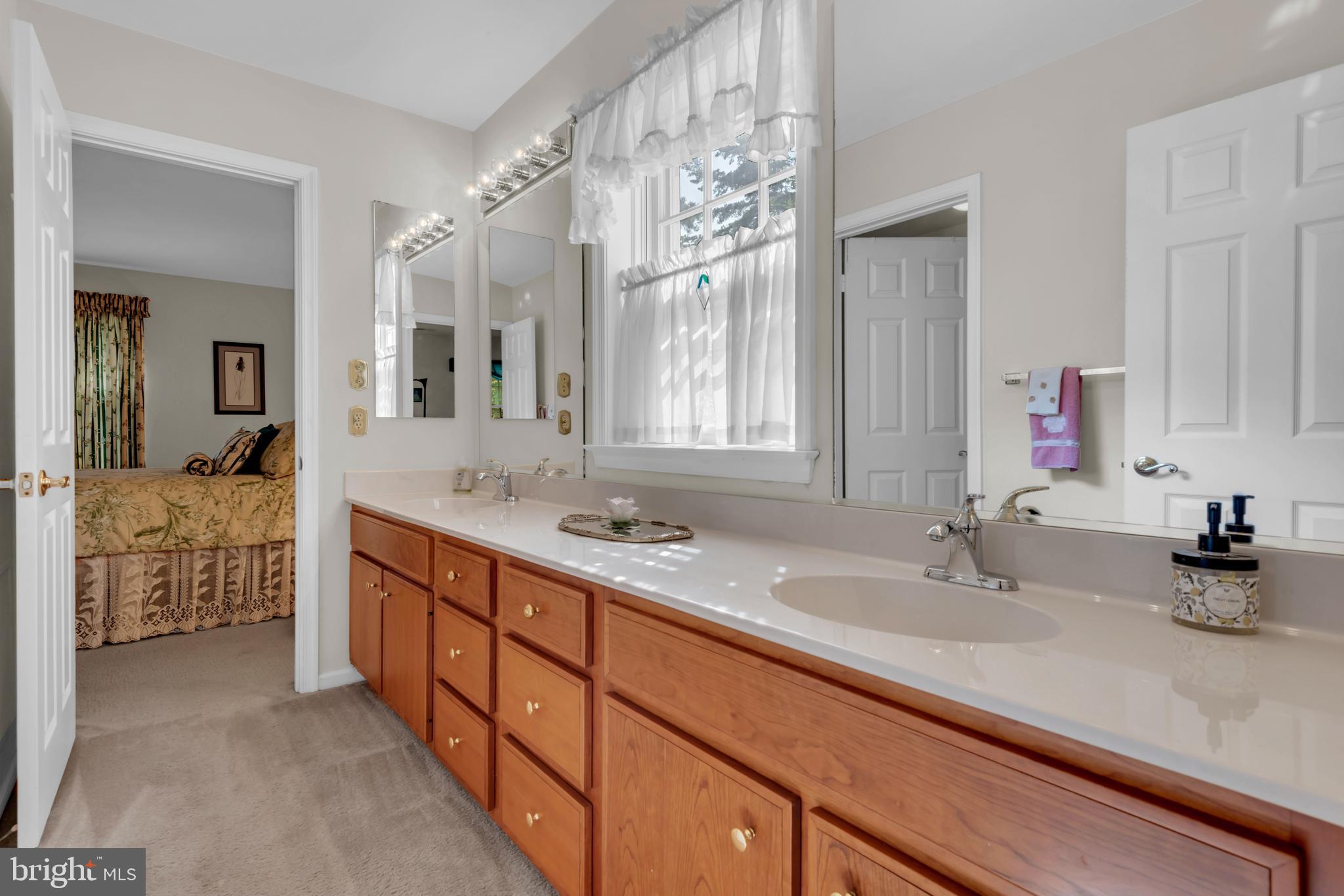FOX HILLS - Residential