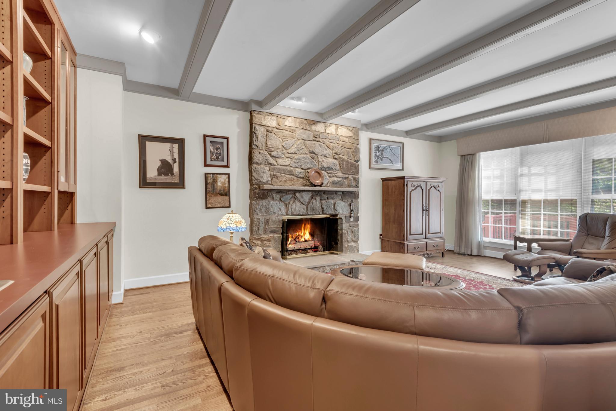 FOX HILLS - Residential