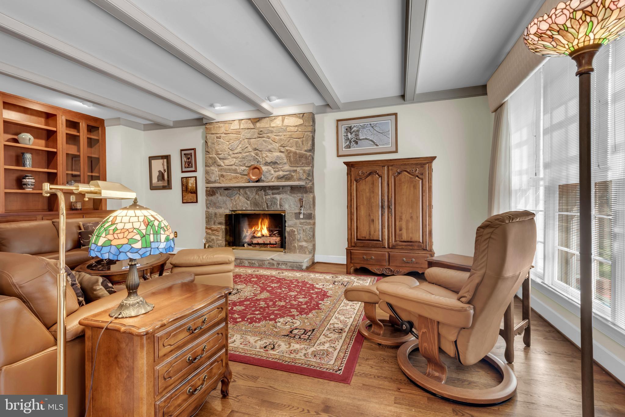 FOX HILLS - Residential