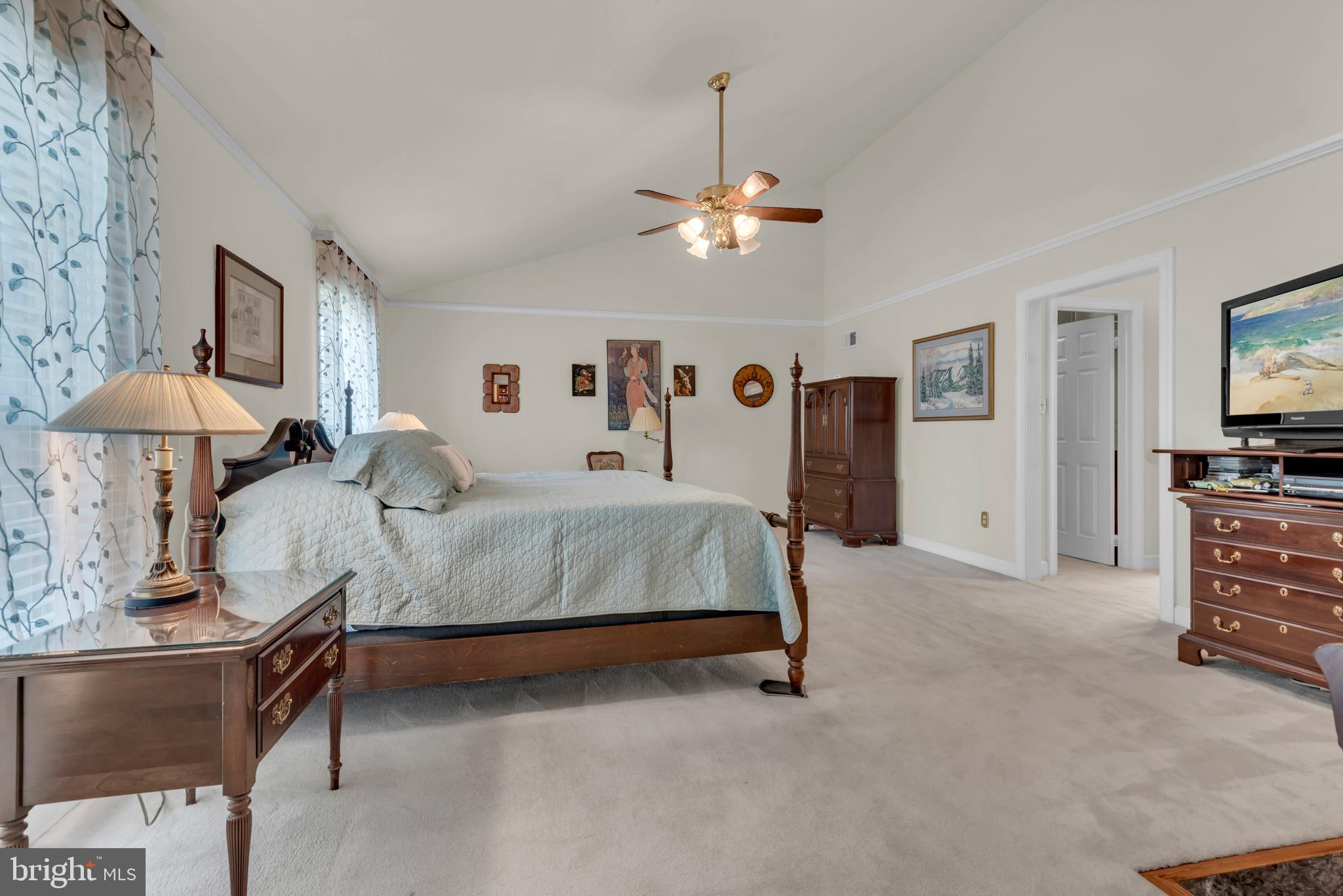 FOX HILLS - Residential