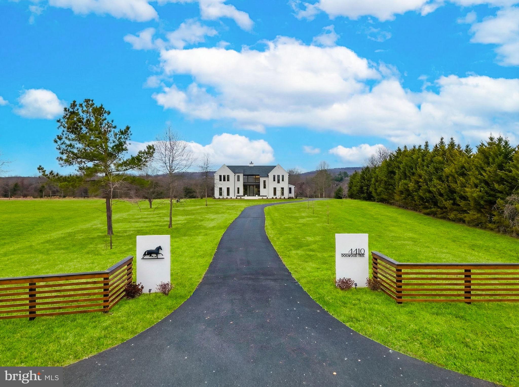 WATERFALL FARM - Residential