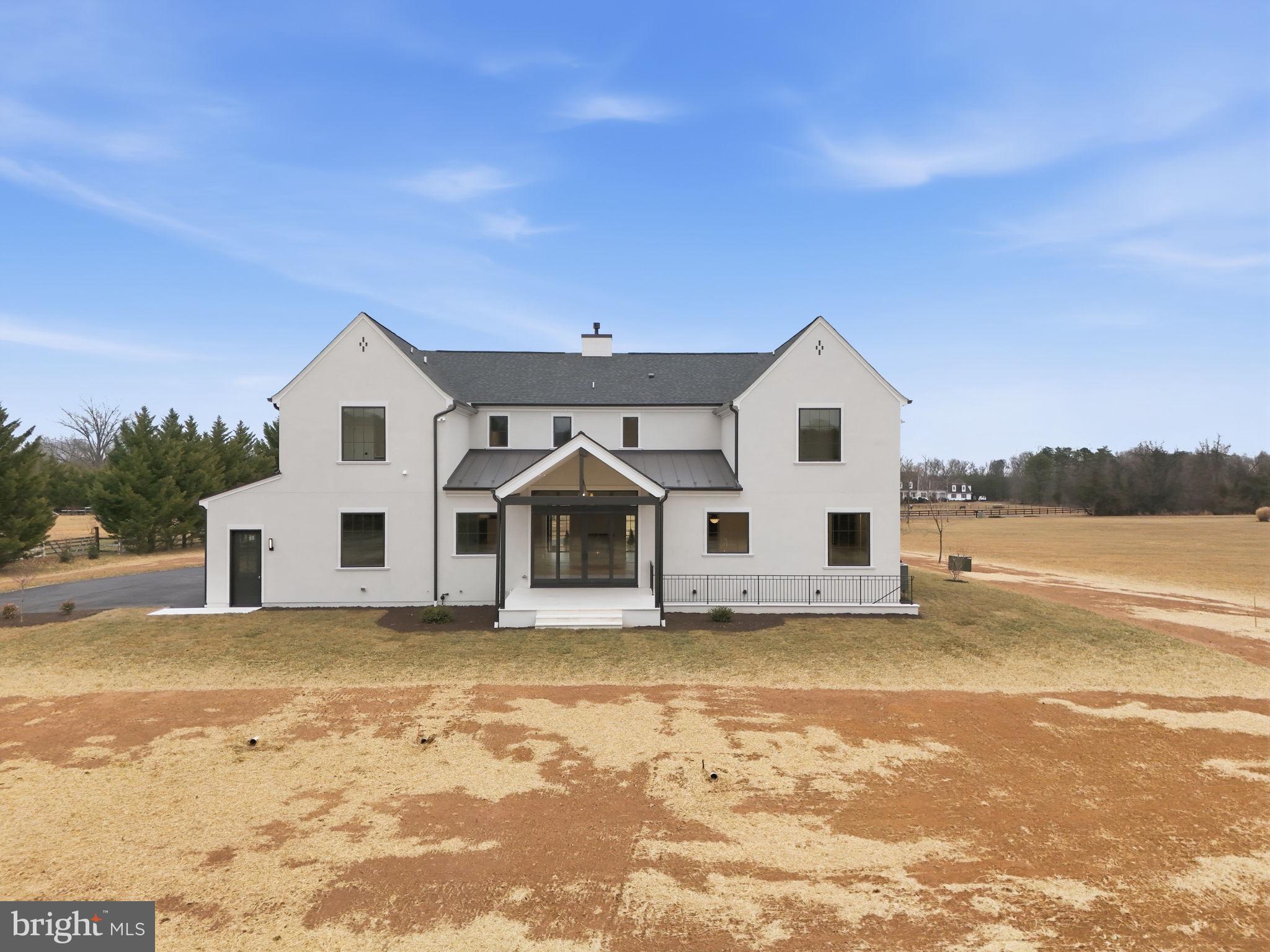 WATERFALL FARM - Residential