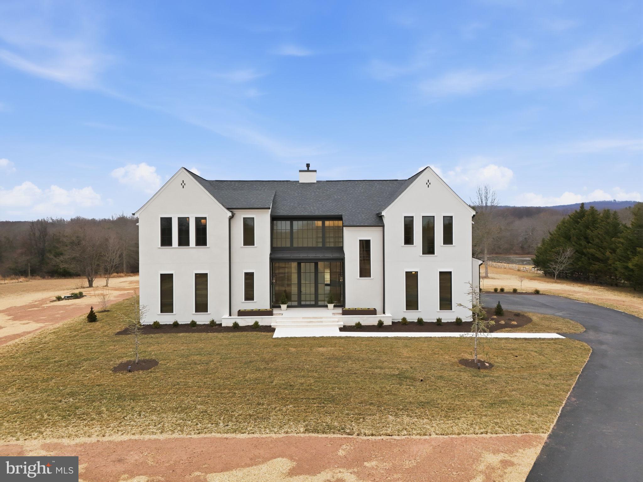 WATERFALL FARM - Residential