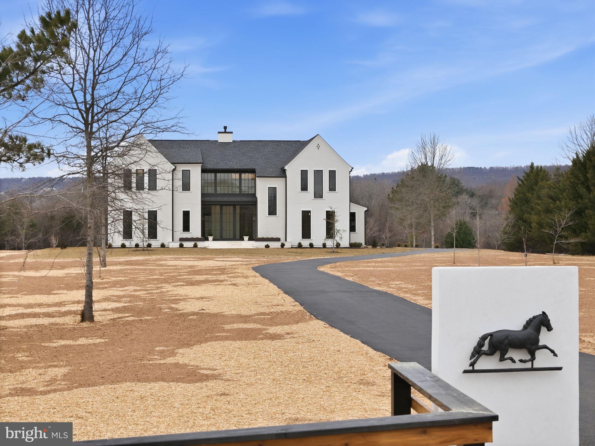 WATERFALL FARM - Residential