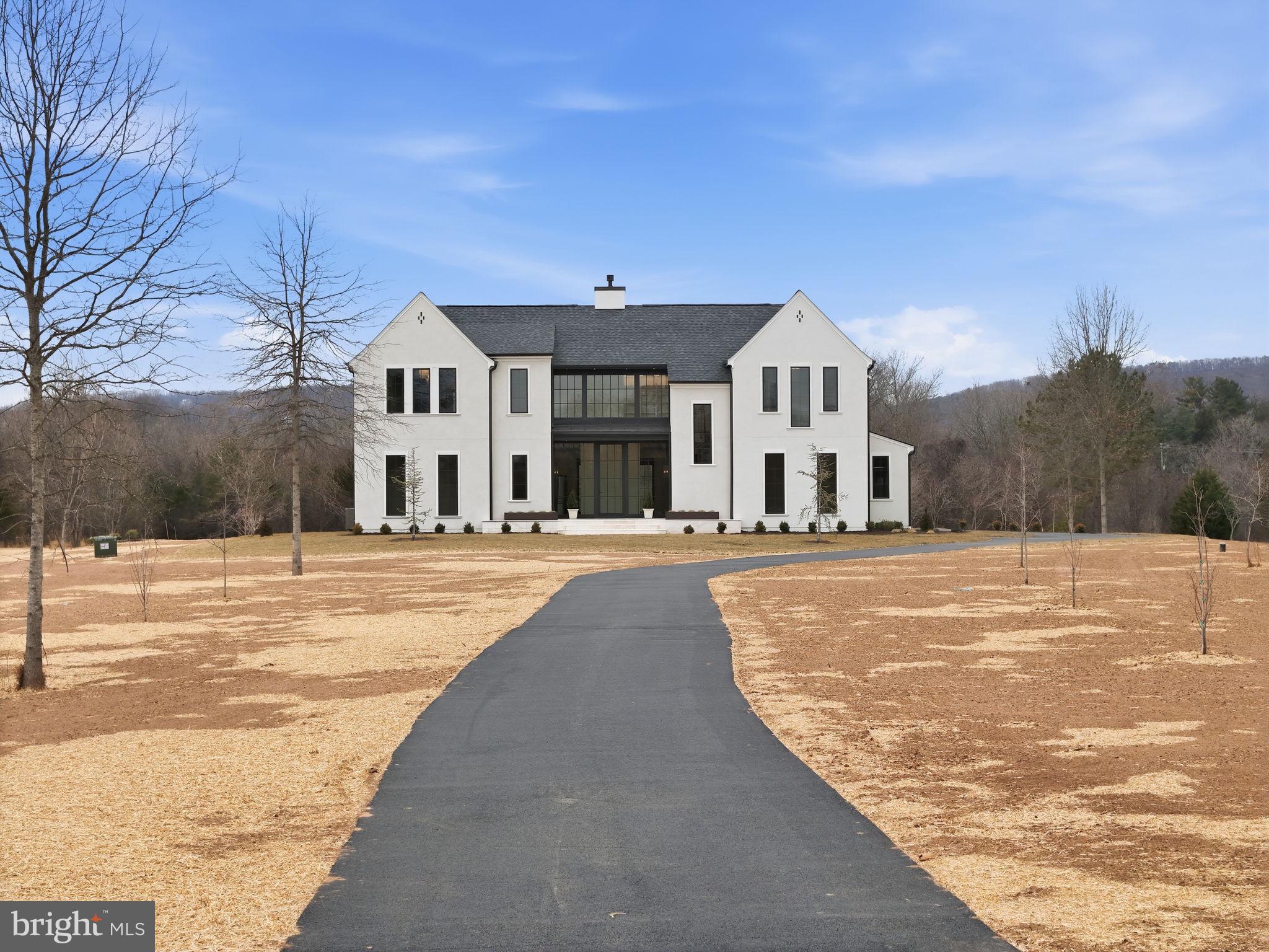 WATERFALL FARM - Residential