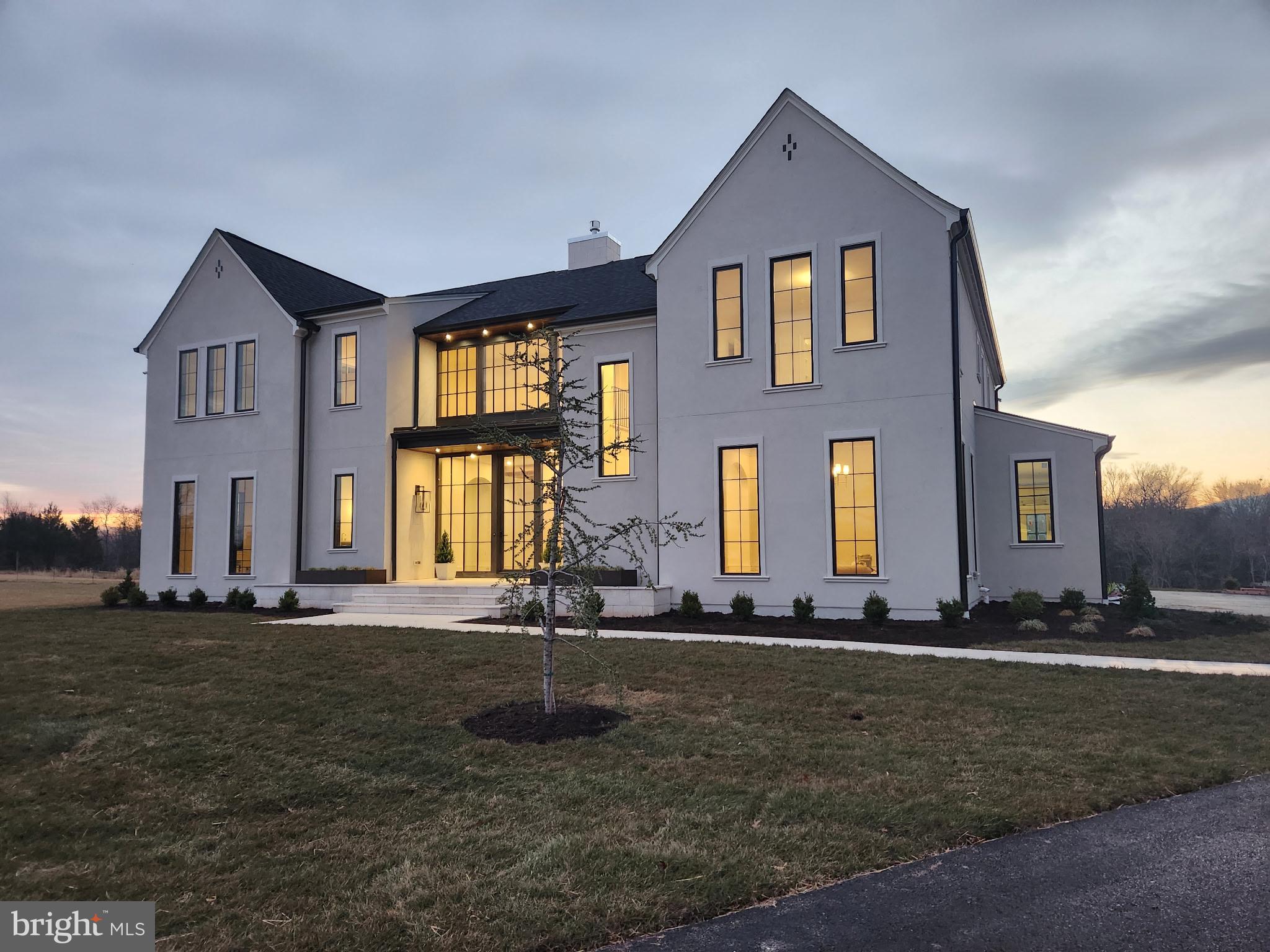 WATERFALL FARM - Residential
