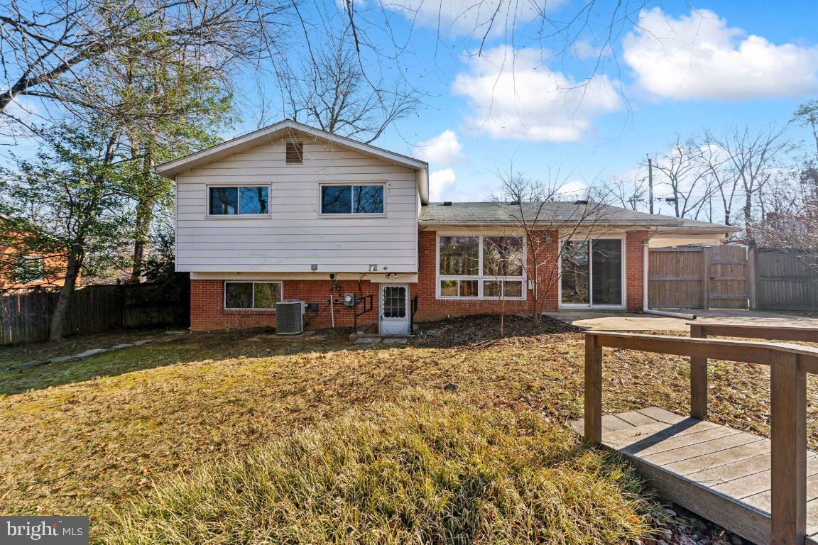 PRESLEY MANOR - Residential
