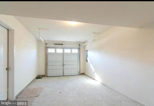 ARUNDEL GARDENS - Residential