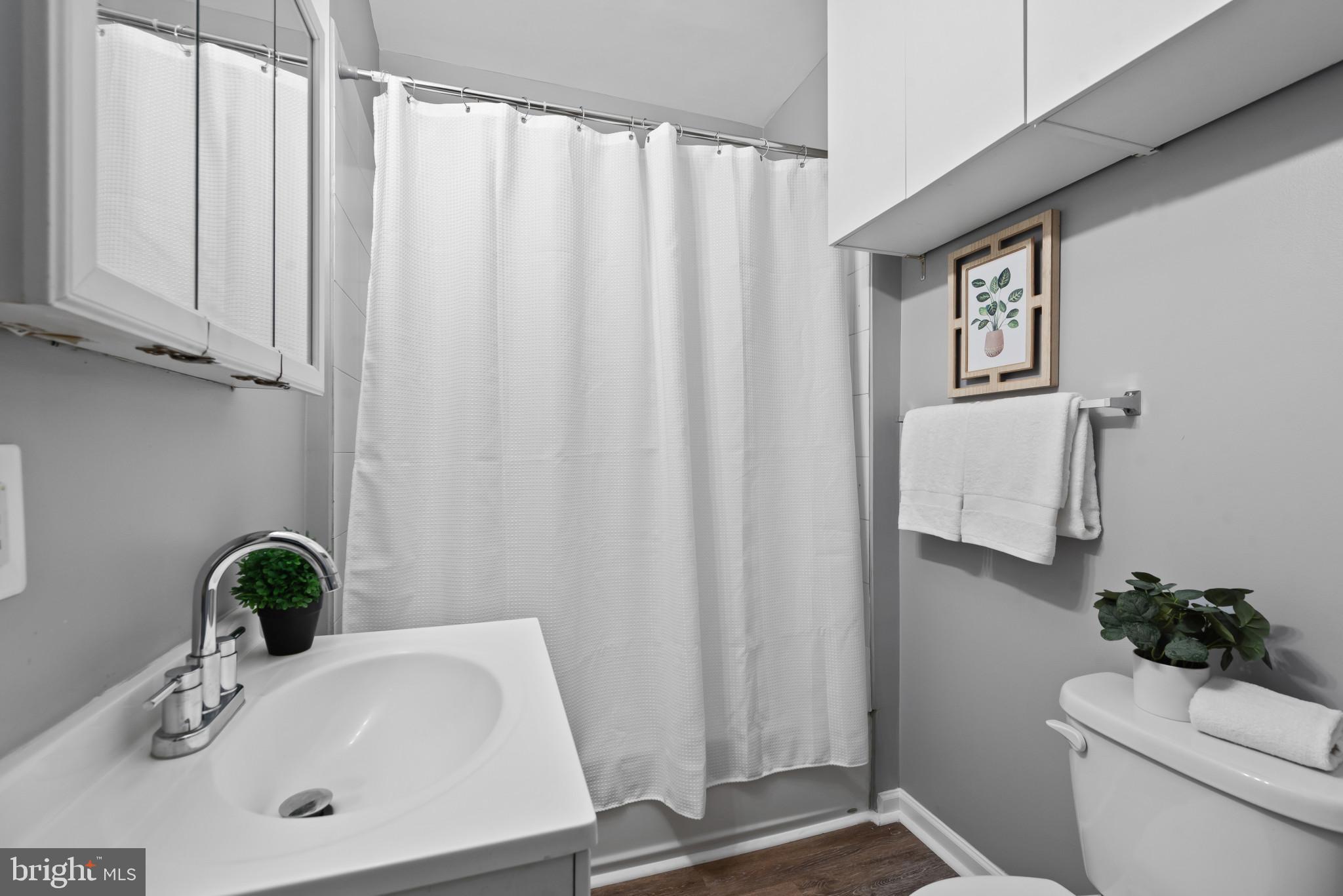 HARWOOD - Residential