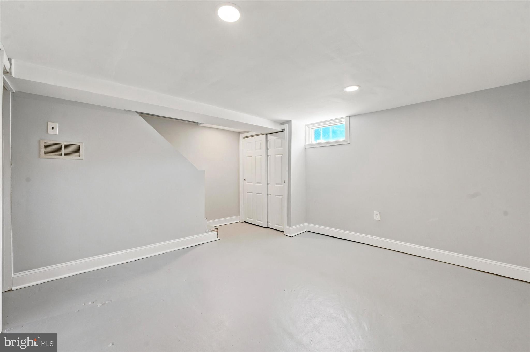 COLLINGDALE - Residential