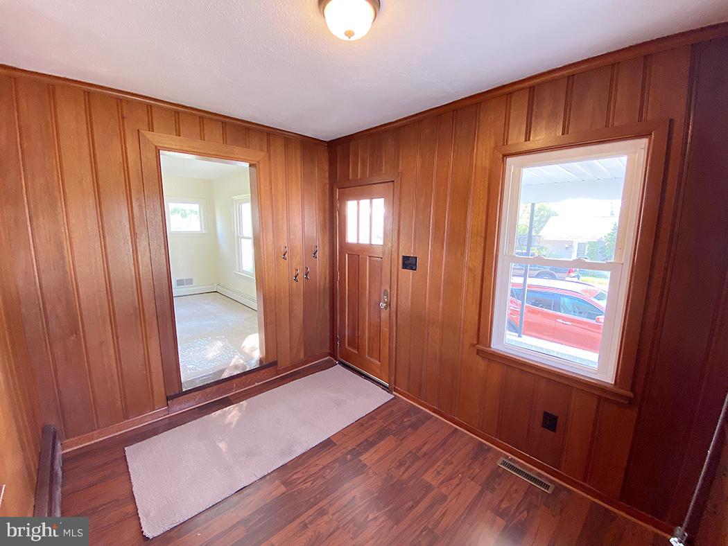 WEST YORK - Residential