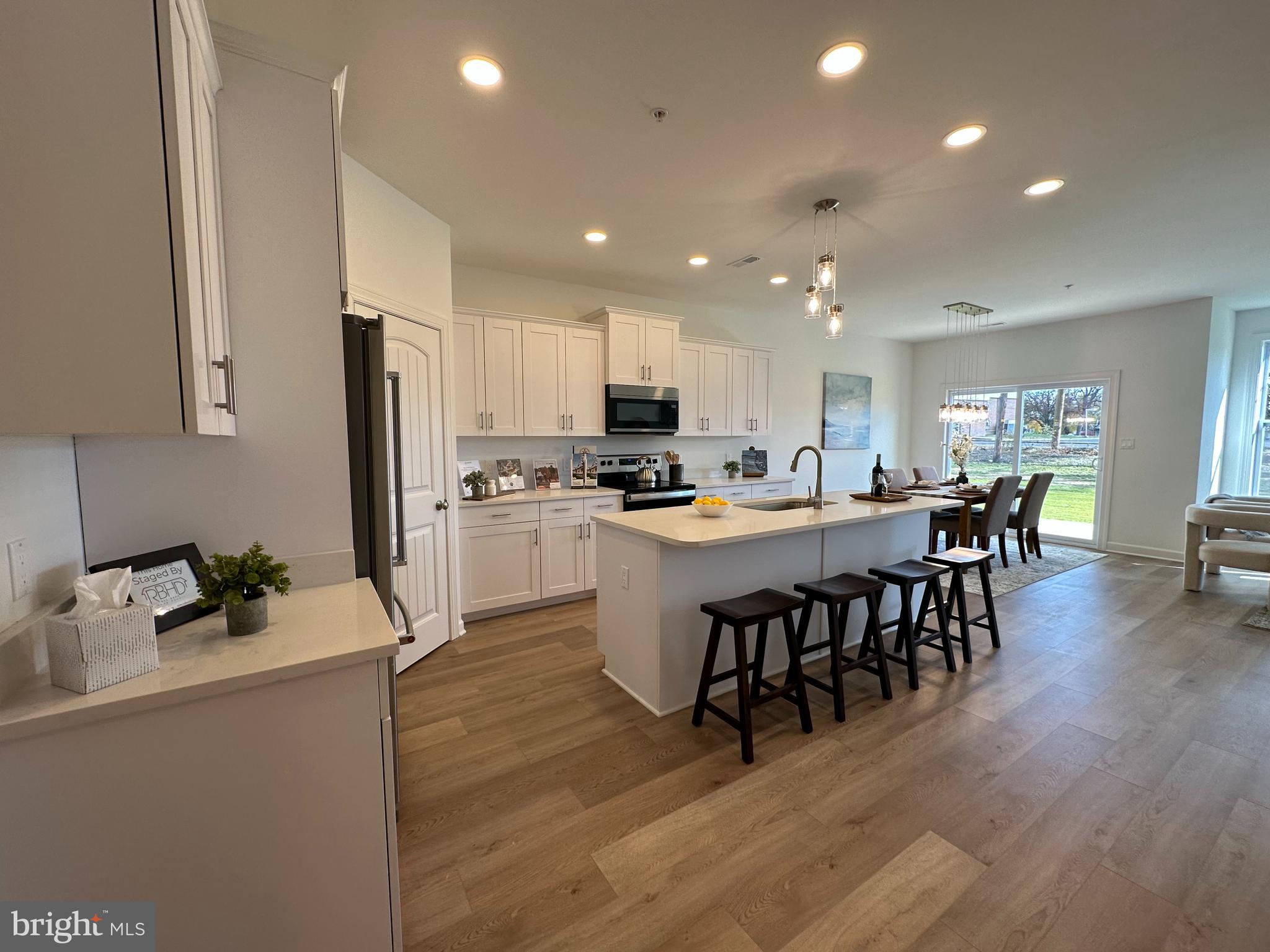 BIRCH GROVE - Residential