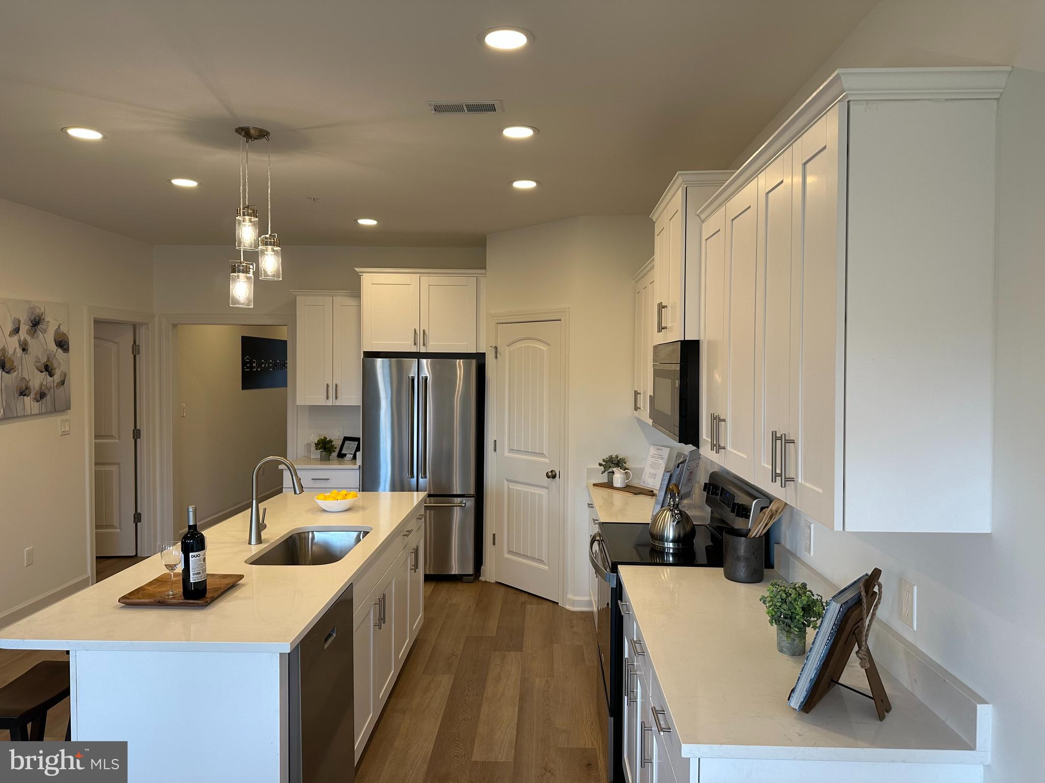 BIRCH GROVE - Residential