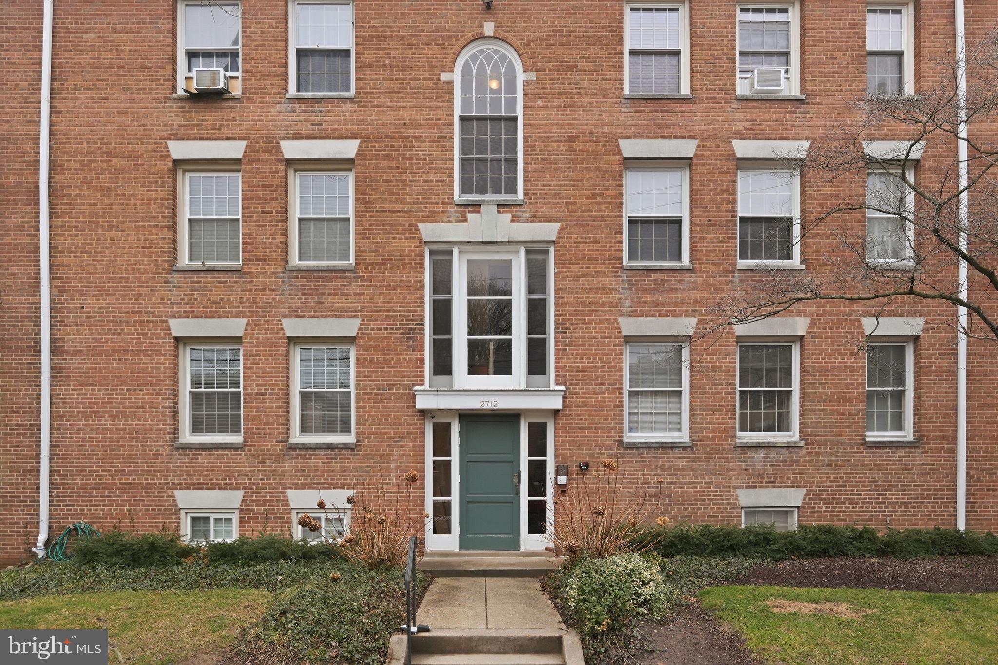 Incredible investment opportunity in a prime Cleveland Park location. This condo is currently leased at $2,493 per month and offers an unbeatable setting just steps from the Cleveland Park Metro (Red Line), Medium Rare, Fresh Baguette, Duke’s Counter, YES! Organic Market, and the Smithsonian’s National Zoo. Located on the third floor, the well-maintained unit has been kept in excellent condition by the tenant and features hardwood flooring throughout, wood kitchen cabinetry, white appliances with gas cooking, and abundant natural light.