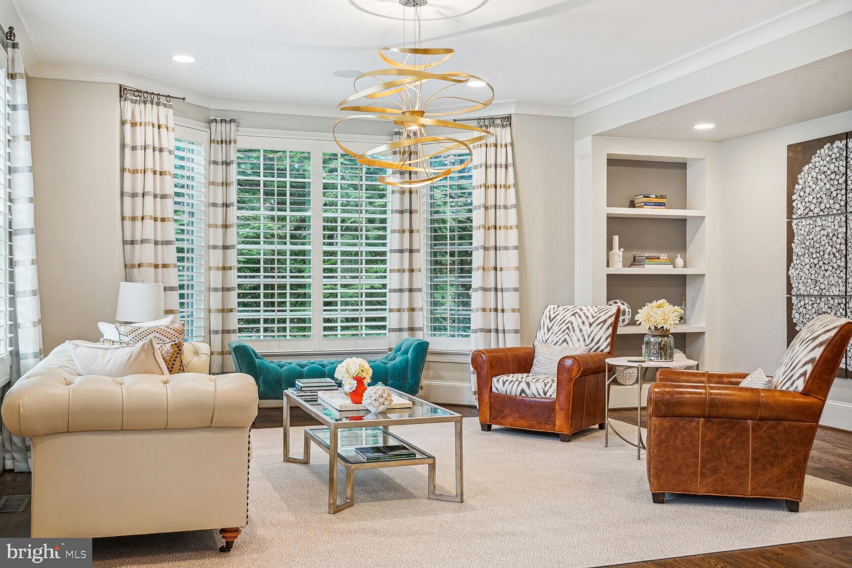 ARLINGWOOD - Residential