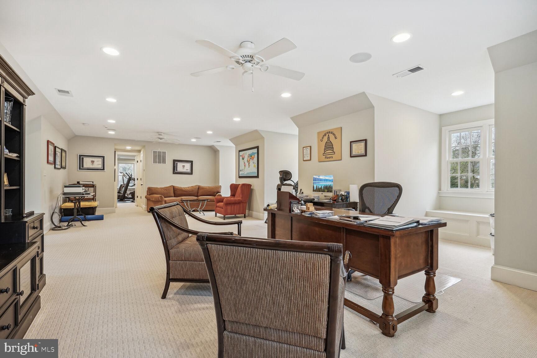 ARLINGWOOD - Residential