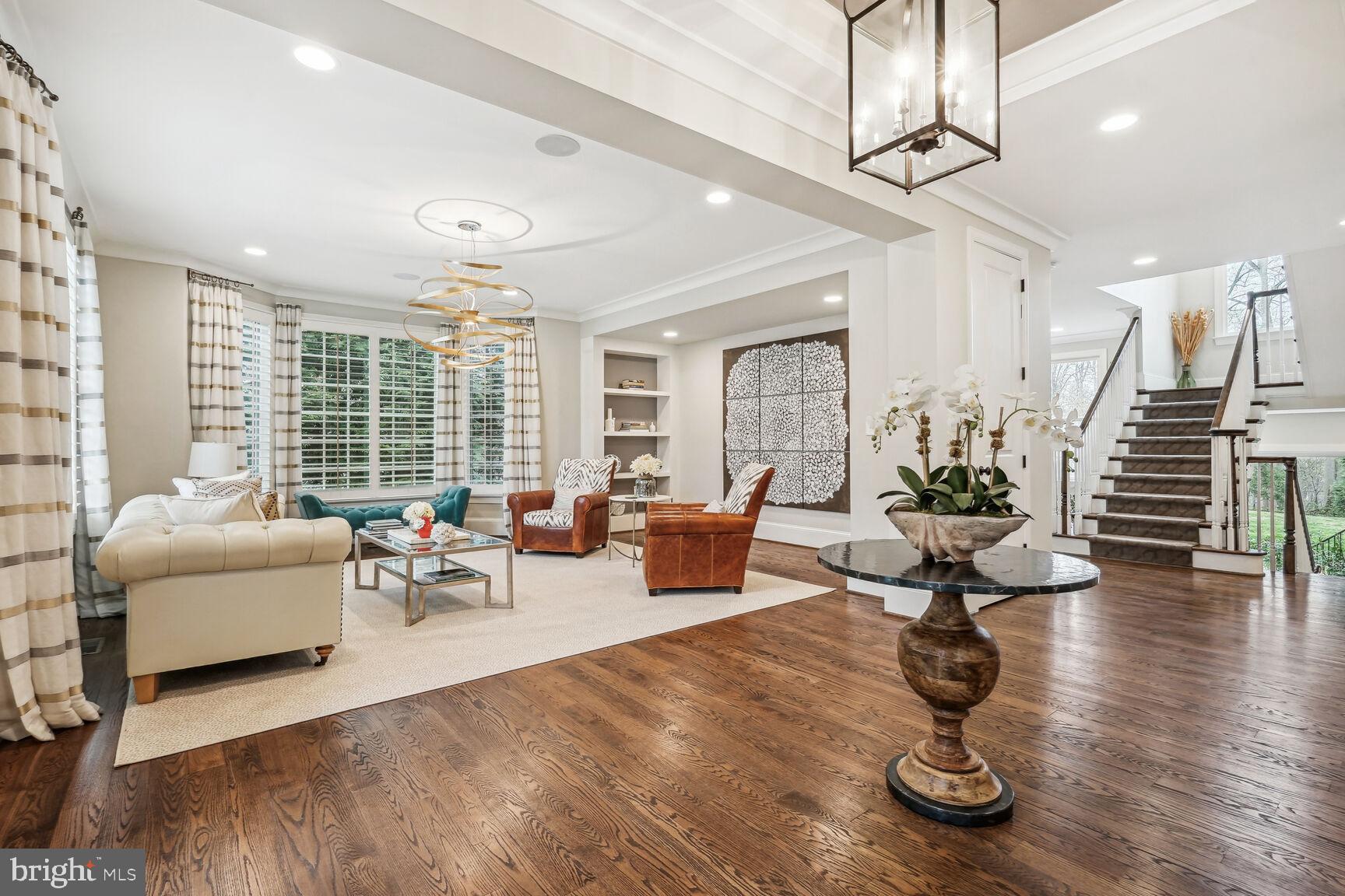 ARLINGWOOD - Residential
