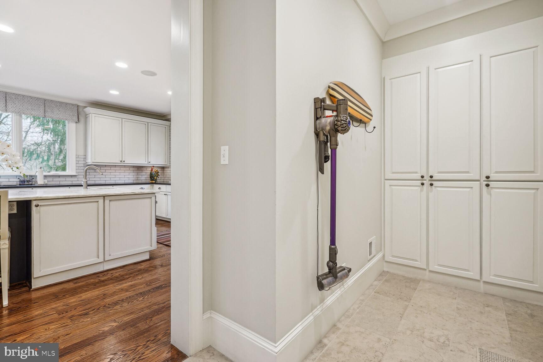 ARLINGWOOD - Residential