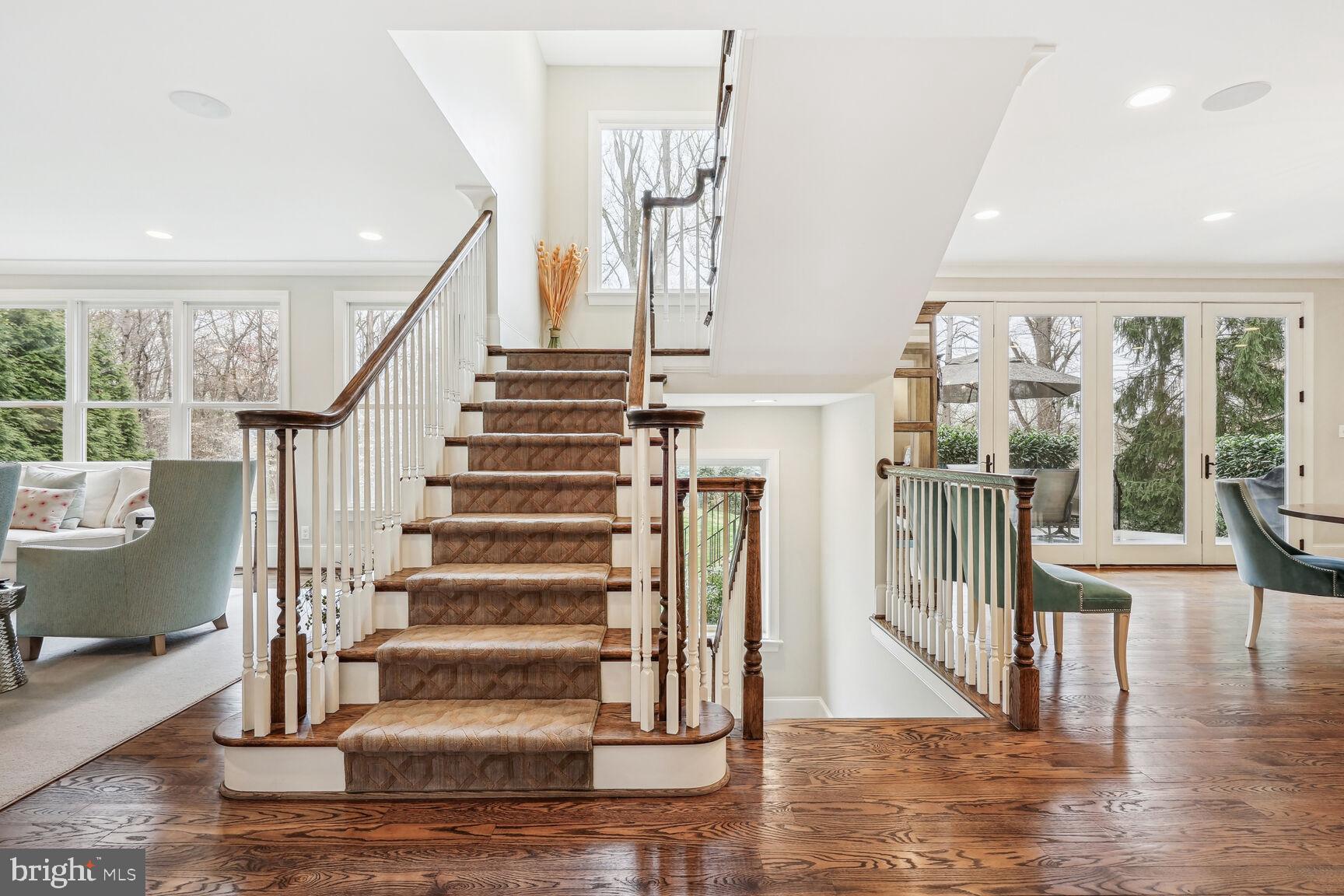 ARLINGWOOD - Residential