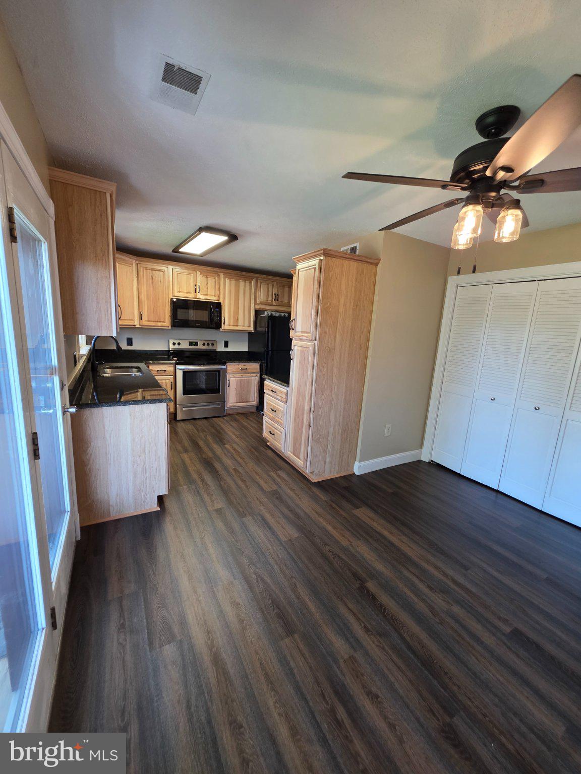 HILLTOP HOMES SUBDIVISION - Residential