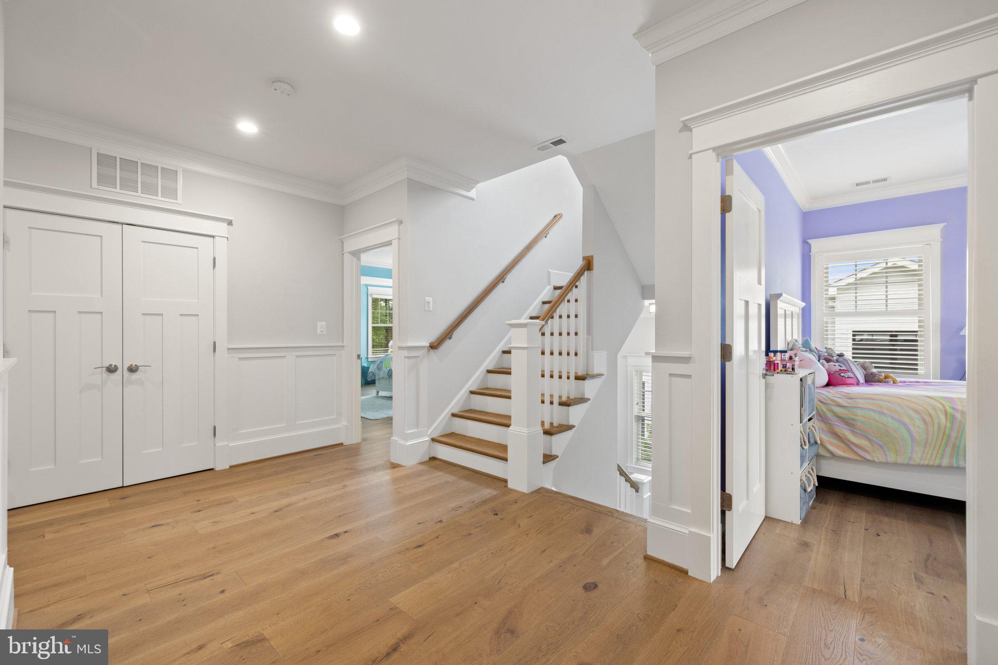 WESTBRIAR COUNTRY CLUB MANOR - Residential