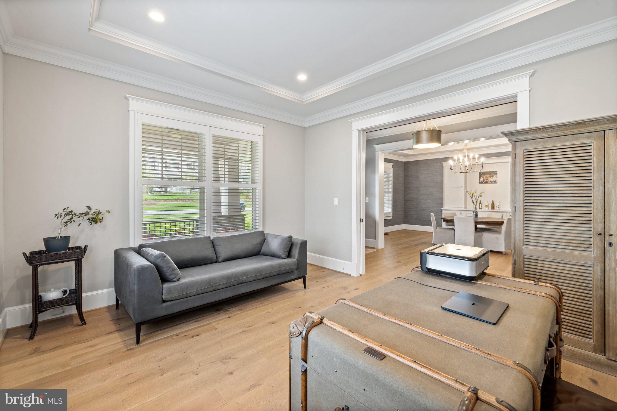 WESTBRIAR COUNTRY CLUB MANOR - Residential