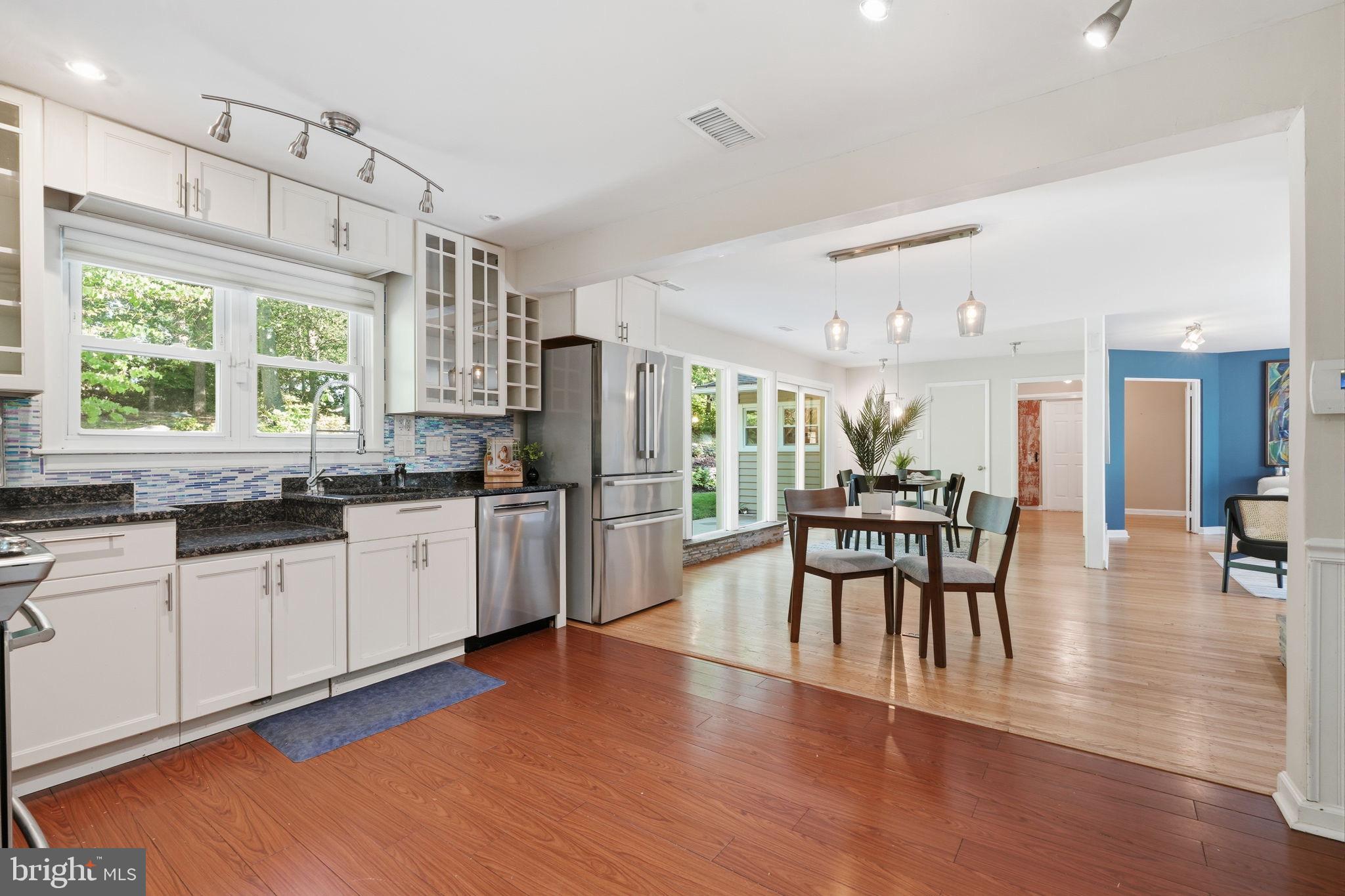FRAZIER WOODS - Residential