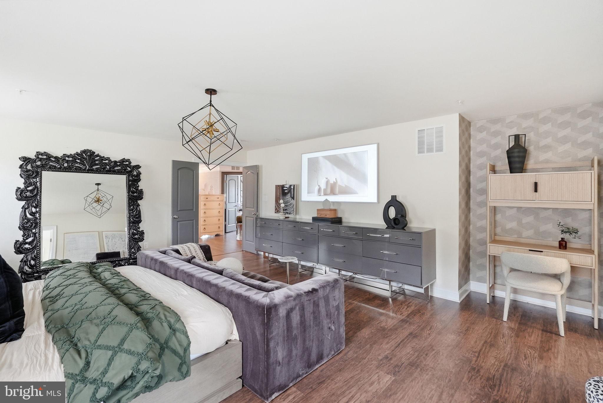 GLENARDEN - Residential